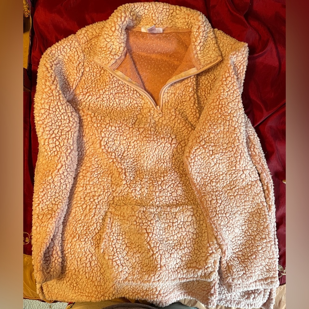 Just Be Women’s Size 1X Pink Sherpa Pullover, Used. No tears or stains.